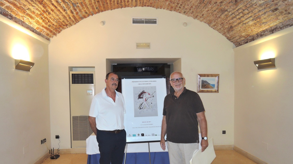 Presentación ayer, en el Catedral, con José Antonio Santano y Francisco López Barrios.