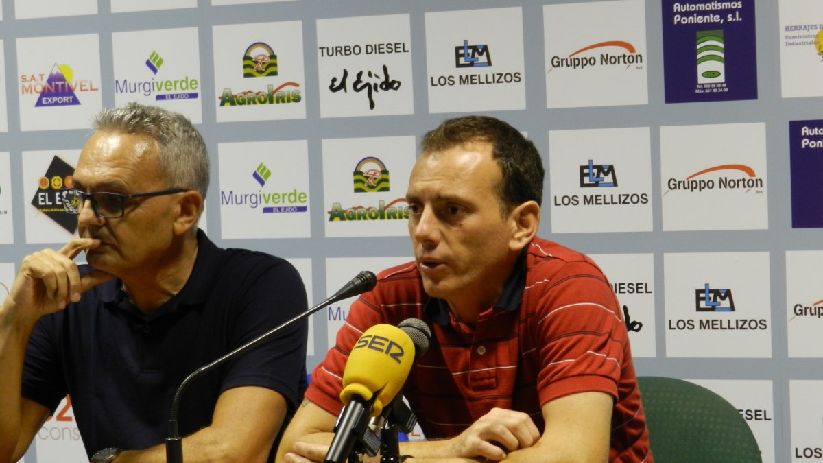 Alberto González.