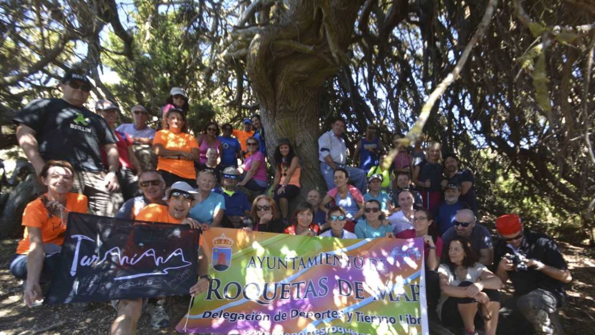 Todos junto a la protagonista de la ruta.