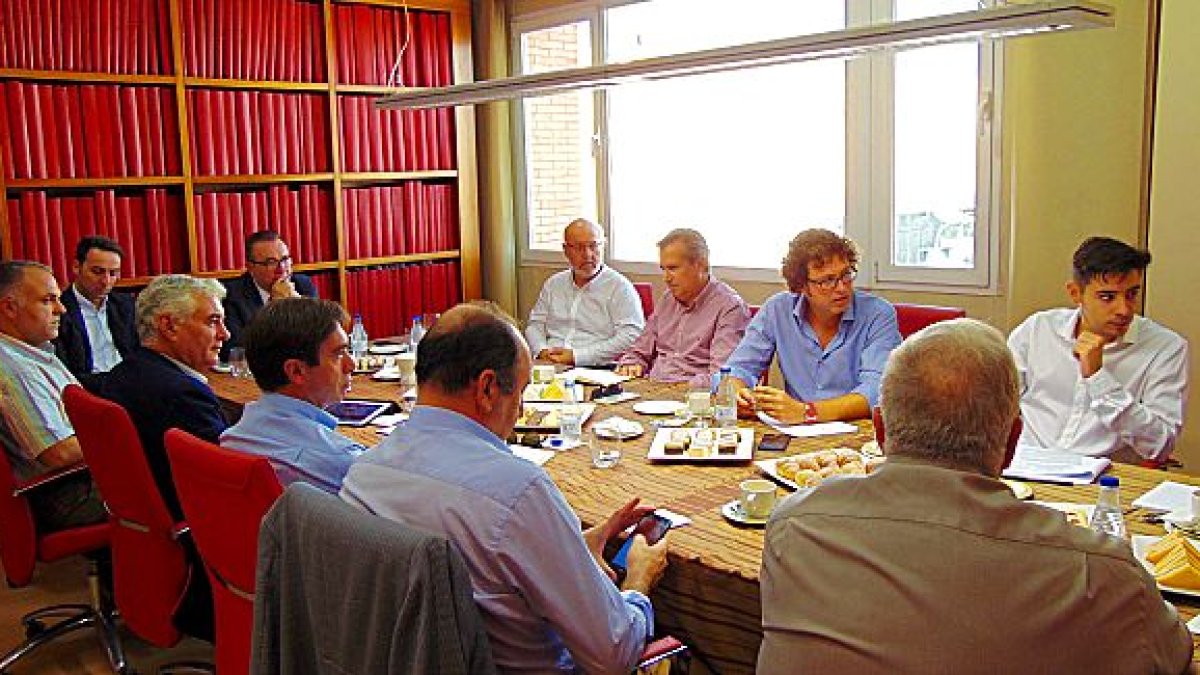 Desayuno con La Voz y Agricultura 2000 sobre mejora genética