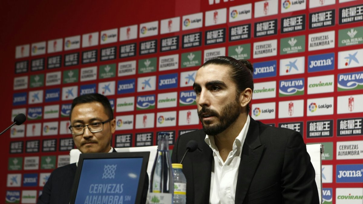 Chico en rueda de prensa.