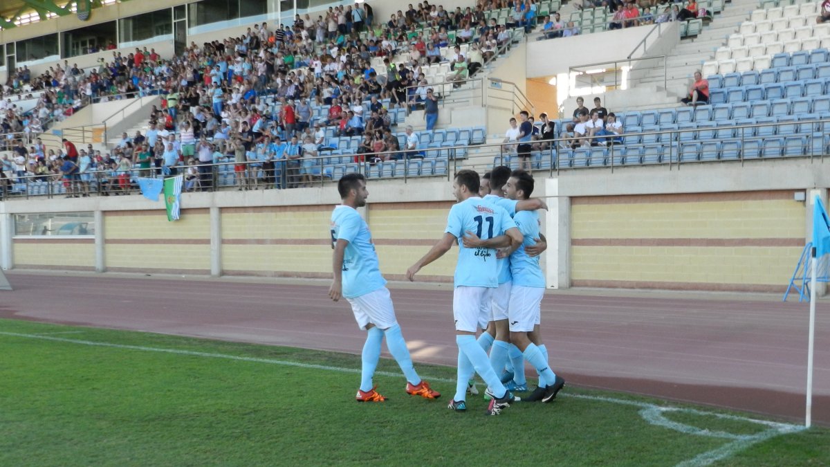 Celebración gol CD El Ejido.