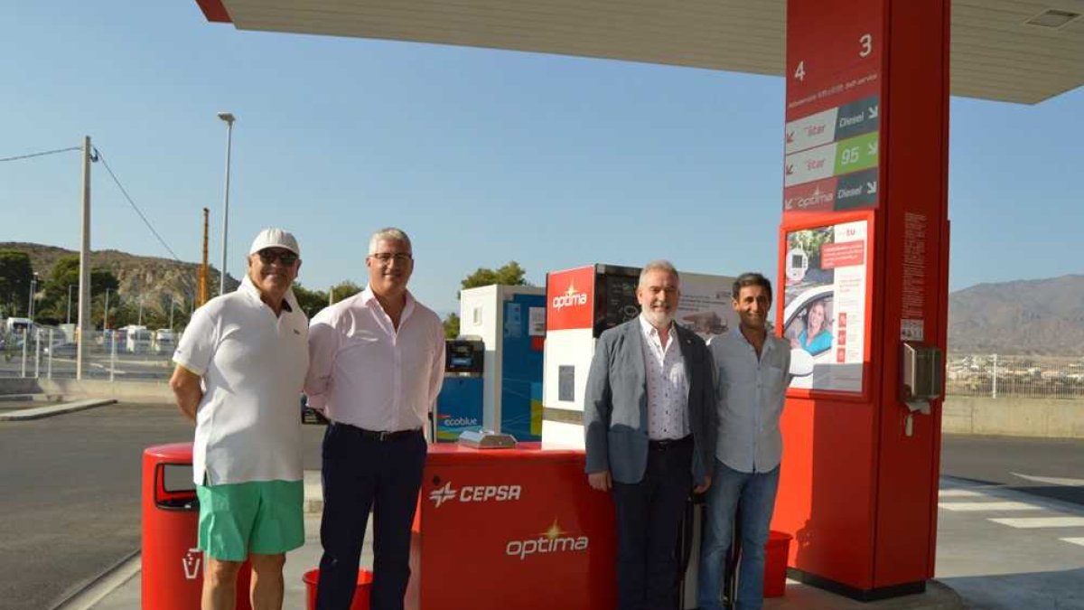 Ismael Torres en las instalaciones de Cepsa.