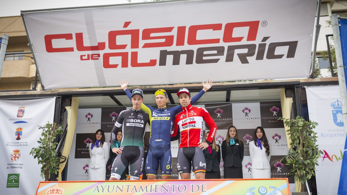 El podio de la Clásica Ciclista.
