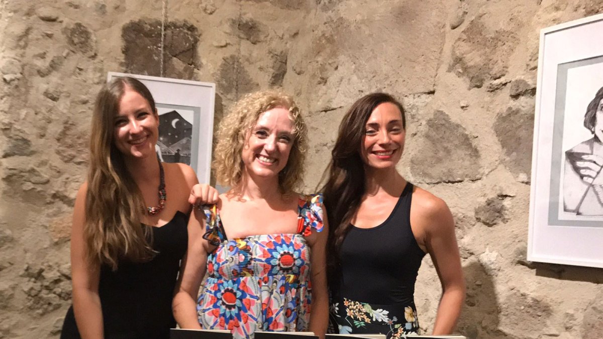 Marina Hernández, Mar de los Ríos y Leticia Valle, en la puesta de largo del proyecto este verano en Carboneras.