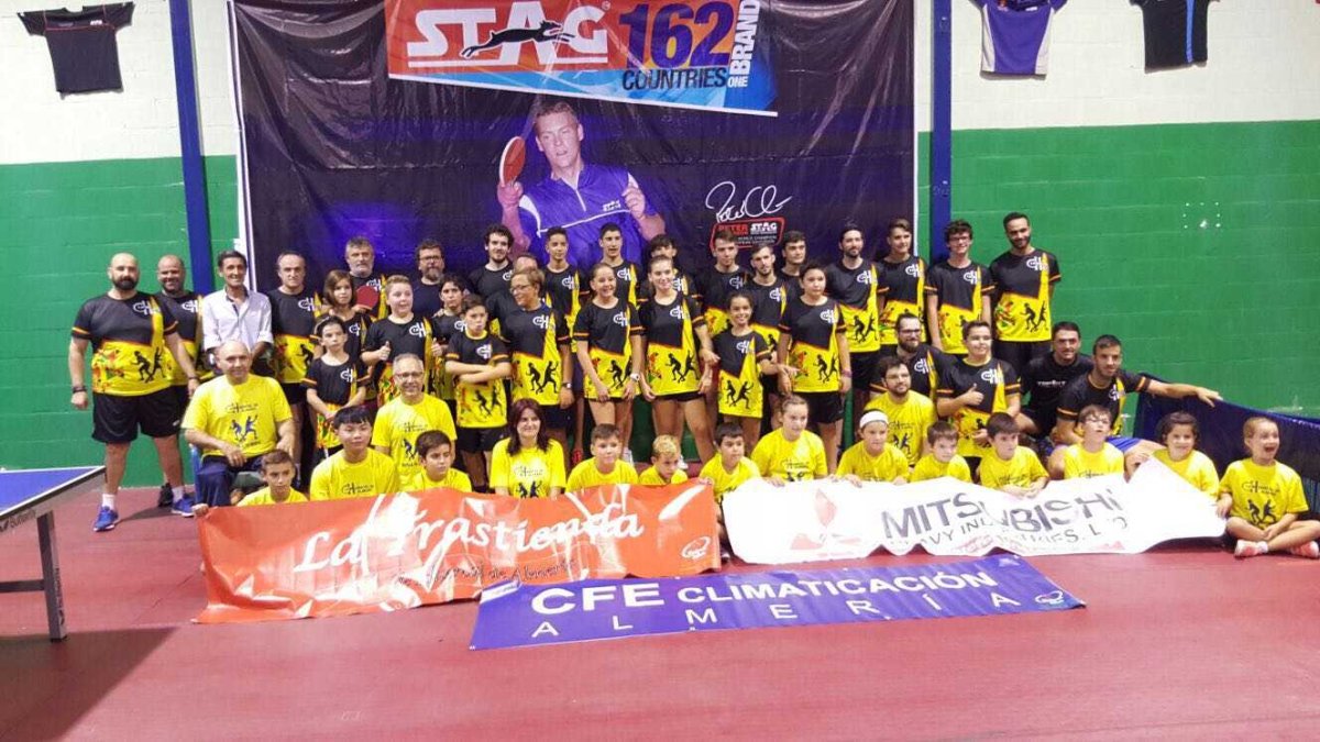 Puesta de largo de los equipos.