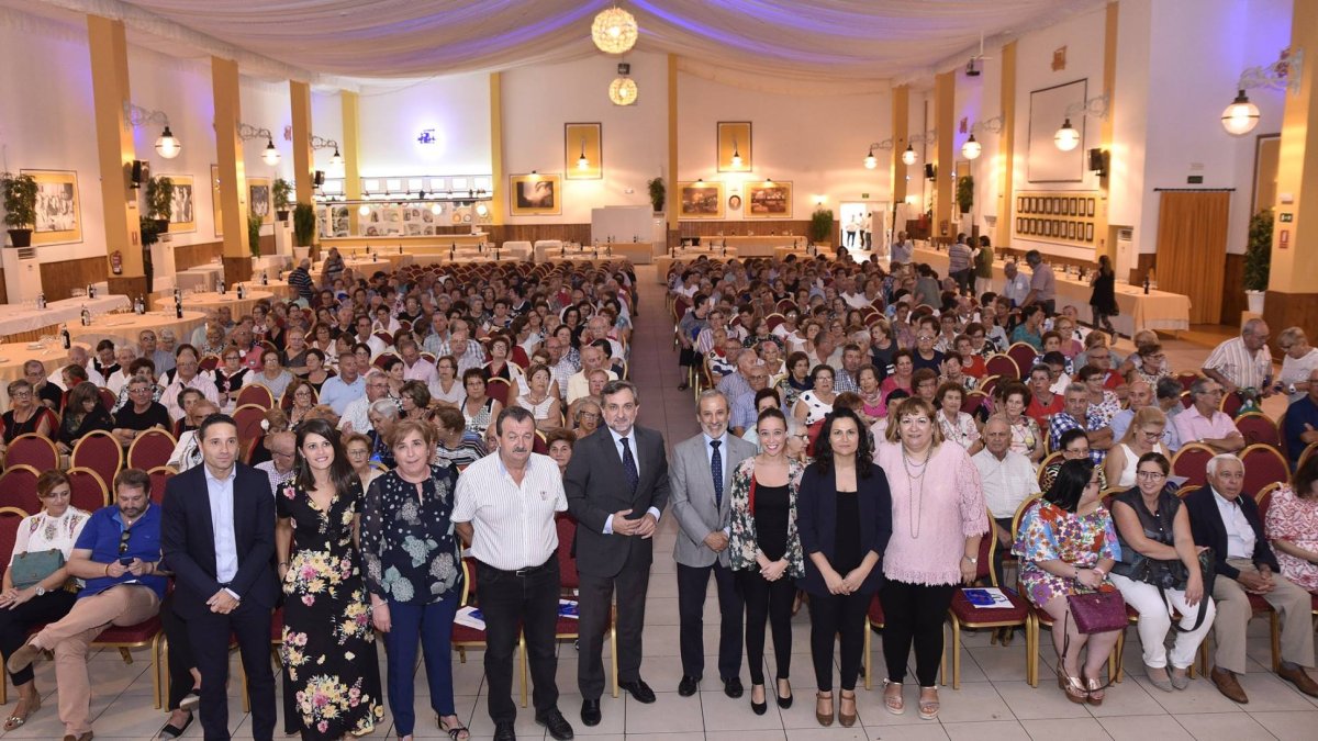 Mayores de Vera, Cuevas, Pulpí y Antas juntos para celebrar el Día del Mayor y reivindicar su papel en la sociedad.