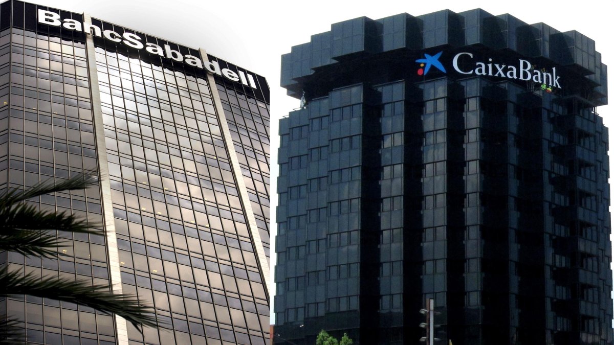 Las sedes centrales de los dos grandes bancos catalanes en Barcelona