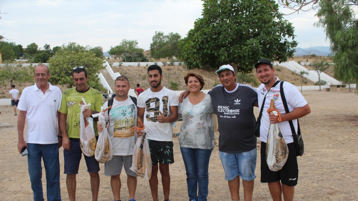 Entrega de trofeos a los campeones y subcampeones del  Torneo de Feria de Petanca.