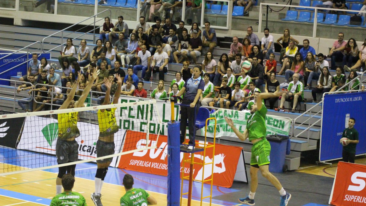 Partido con buen ambiente en el Moisés Ruiz.