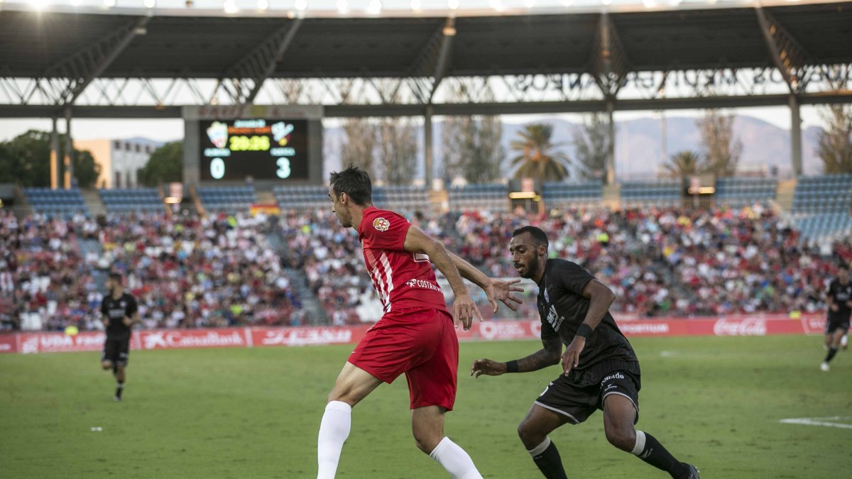 Caballero en el Almería-Huesca.