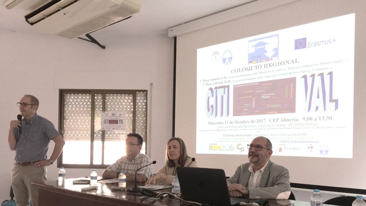 Inauguración de la jornada con Francisca Fernández y Juan Carlos Martínez