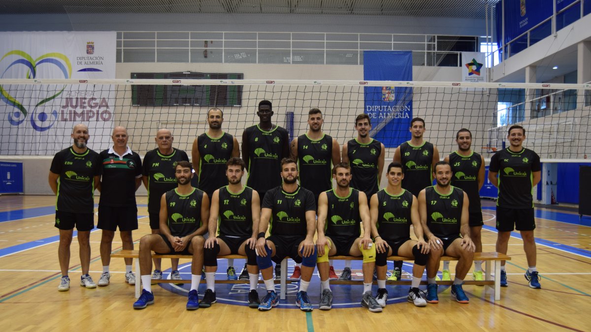 Foto de familia del Unicaja Almería.