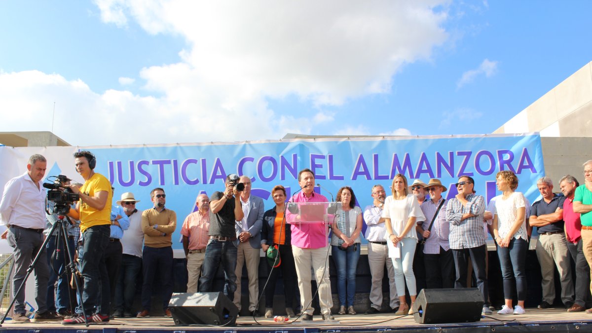 Regantes, empresarios e instituciones están unidos en sus reivindicaciones.