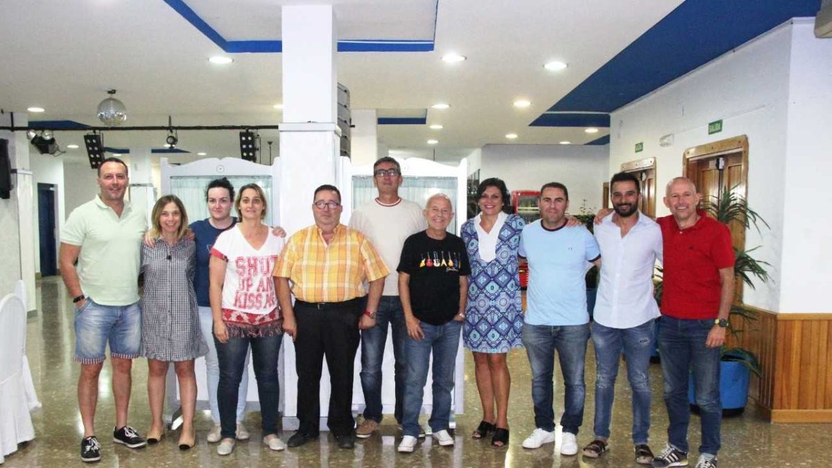 José Juan Rubí con los miembros del jurado.