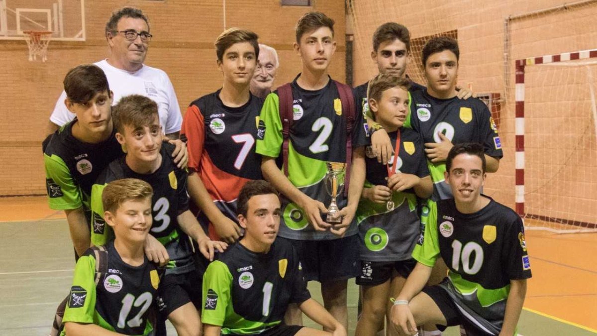 El cadete masculino.