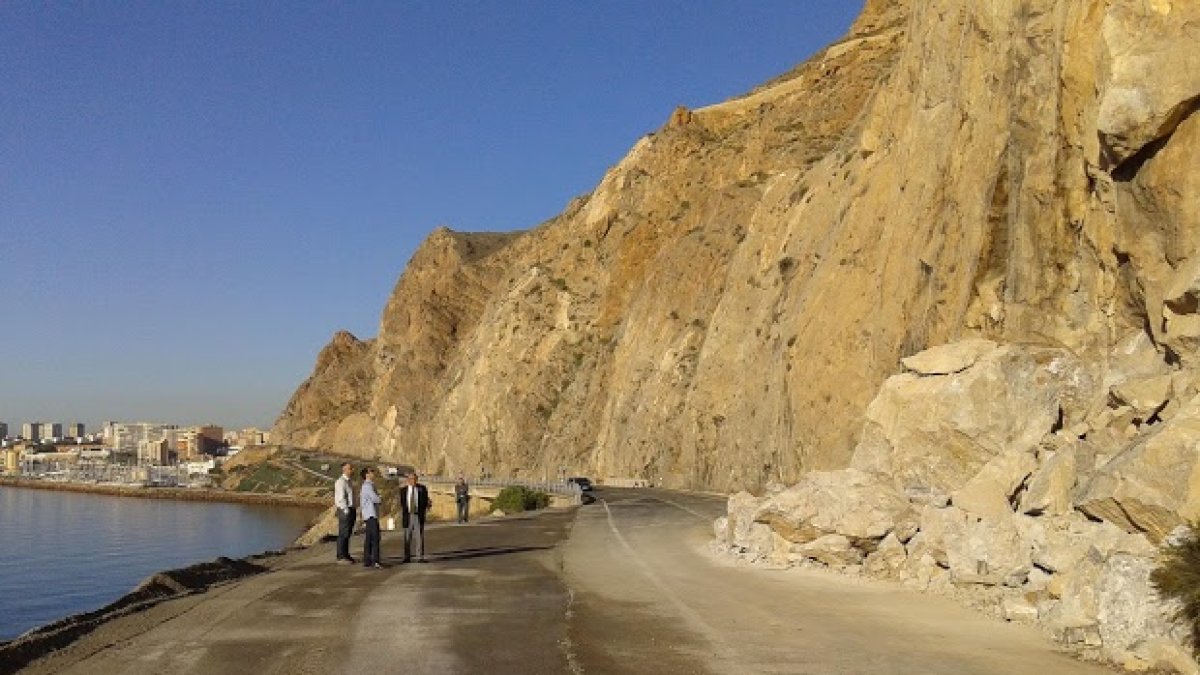 El Cañarete tras los desprendimientos de rocas en 2015.