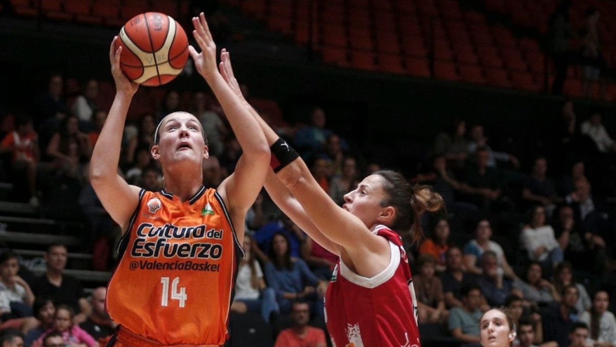 Una jugada del partido.