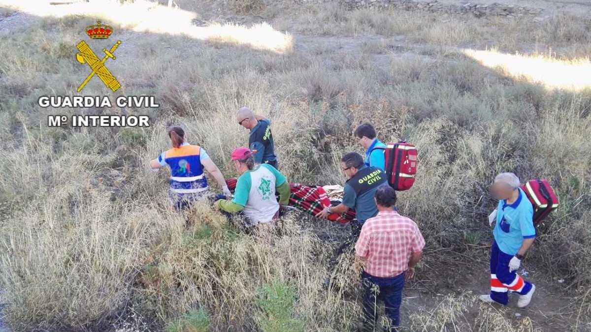 Momento del auxilio del hombre de 62 años.