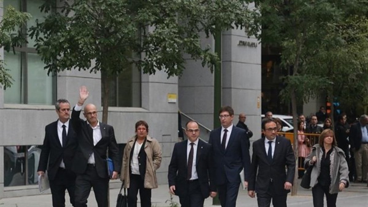 Varios de los exconsellers se dirigen esta mañana a declarar a la Audiencia Nacional