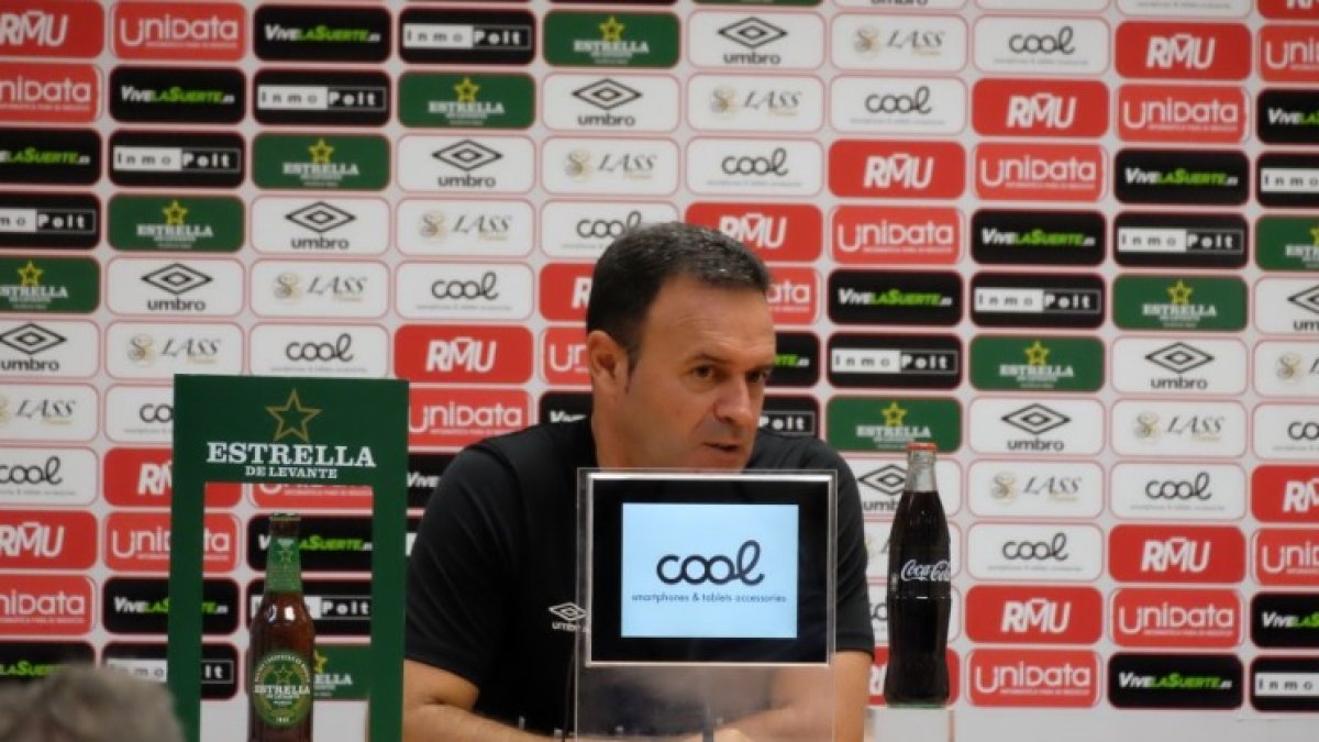 José María Salmerón ha lanzado al Real Murcia.