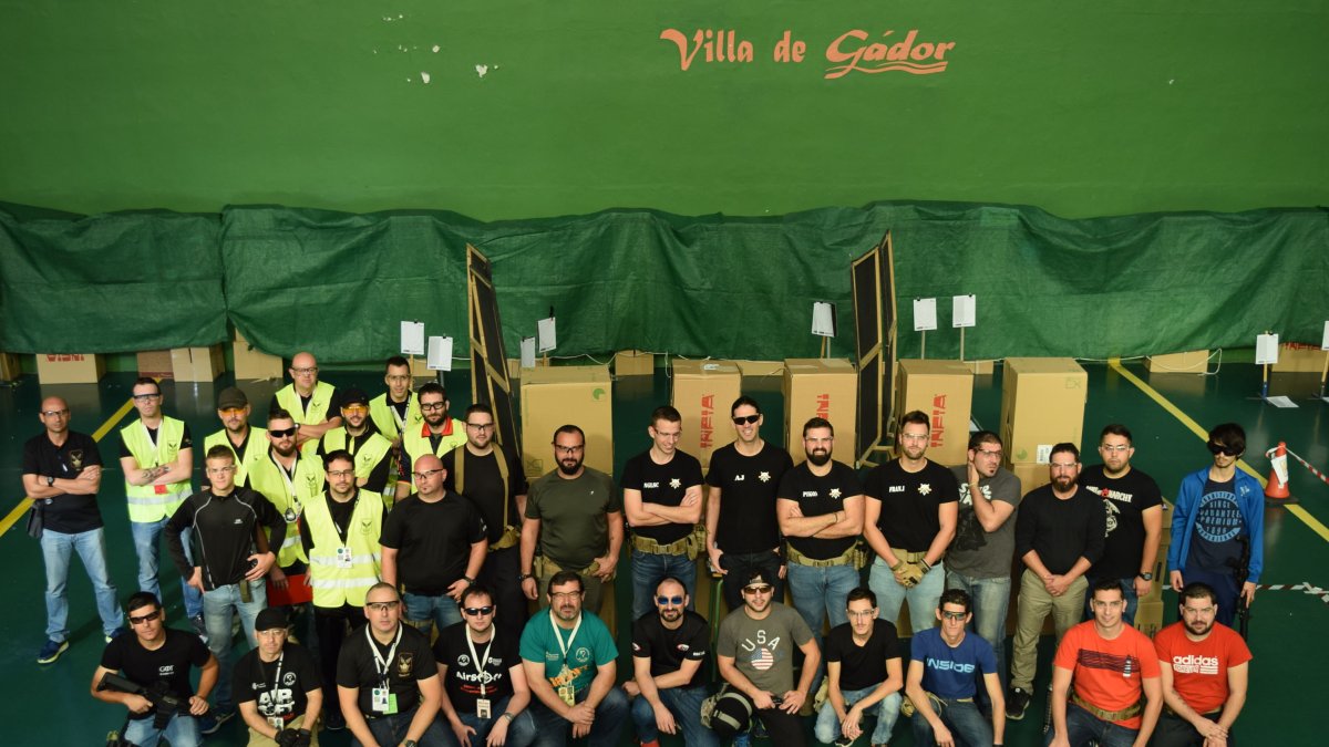 Cerca de una treintena de participantes en este I Recorrido de Airsoft celebrado en Gádor.