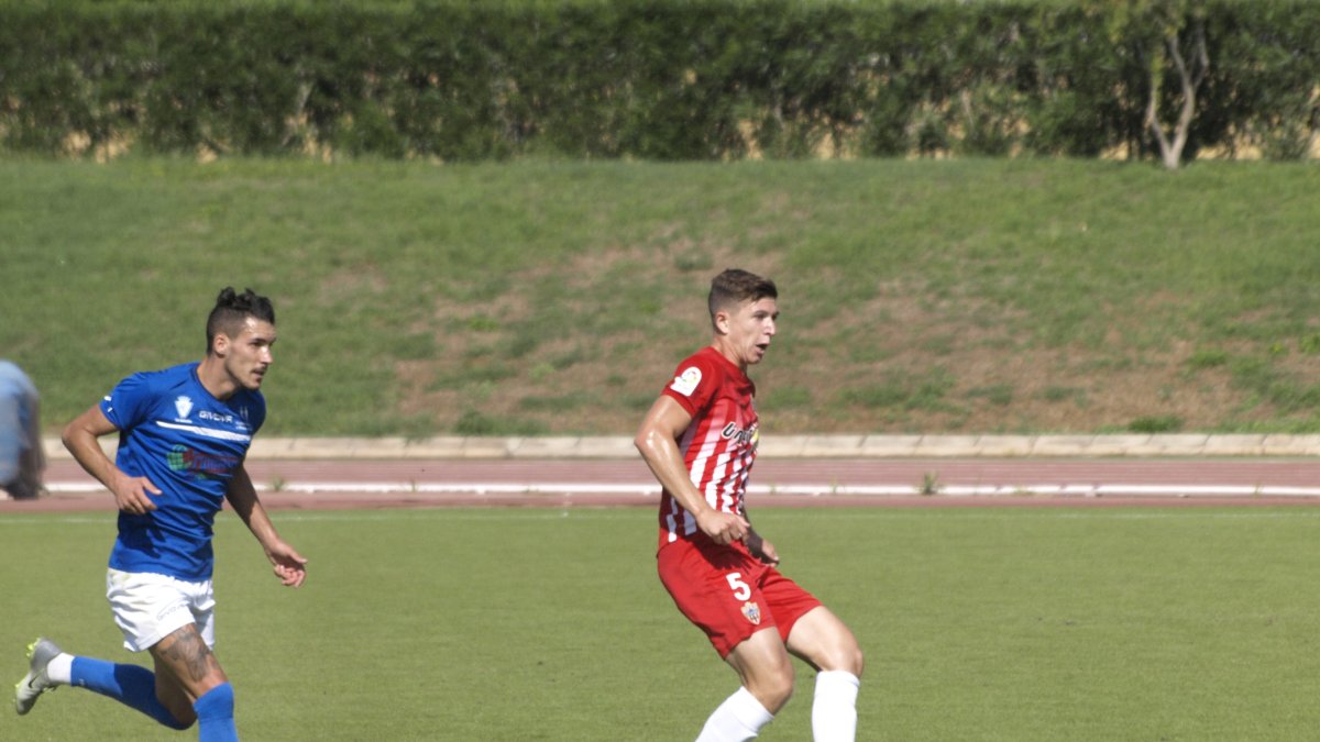Urri en el partido contra el Maracena.