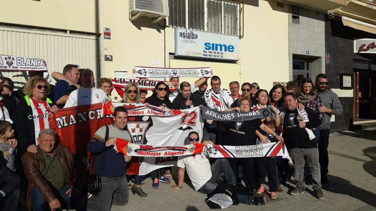 Los aficionados del Almería nunca fallan.
