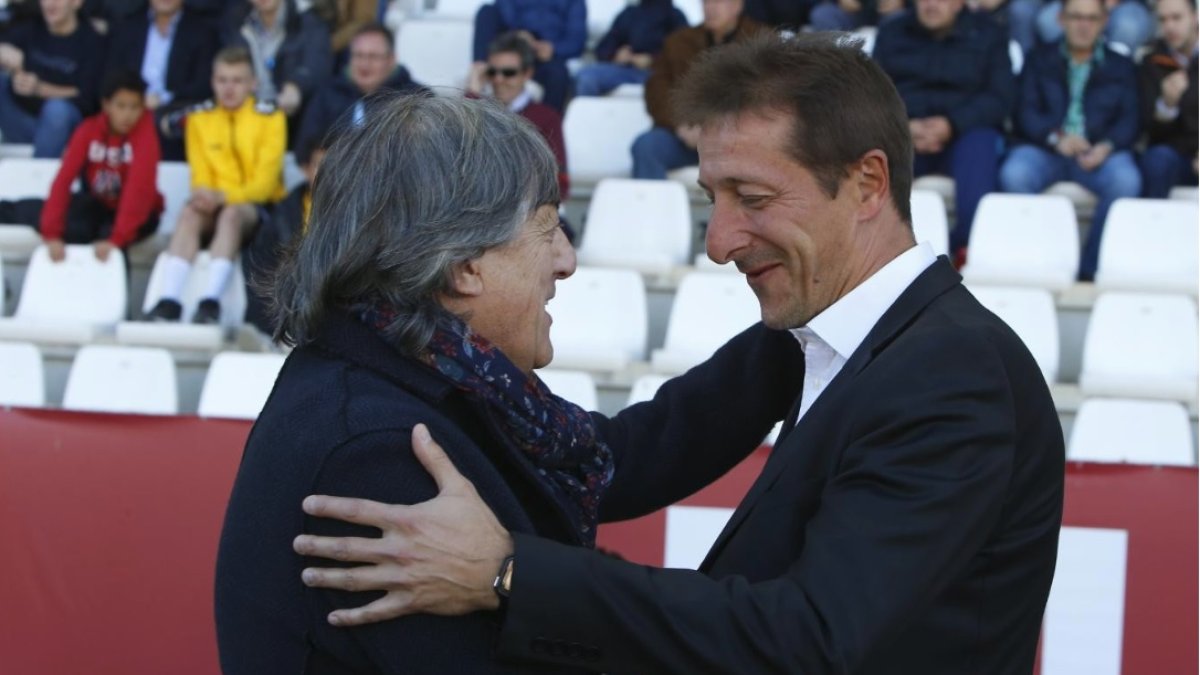 Martín saludando a Ramis.