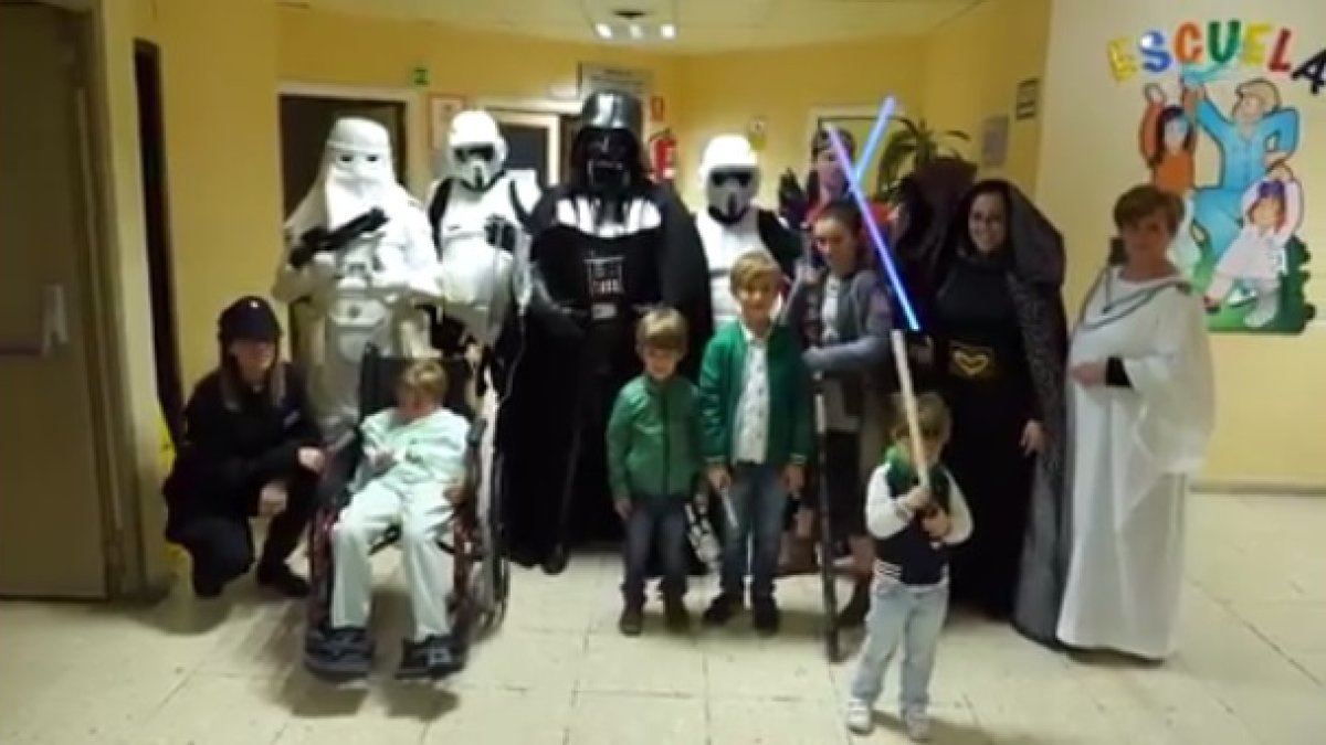 Imagen de la visita al hospital.