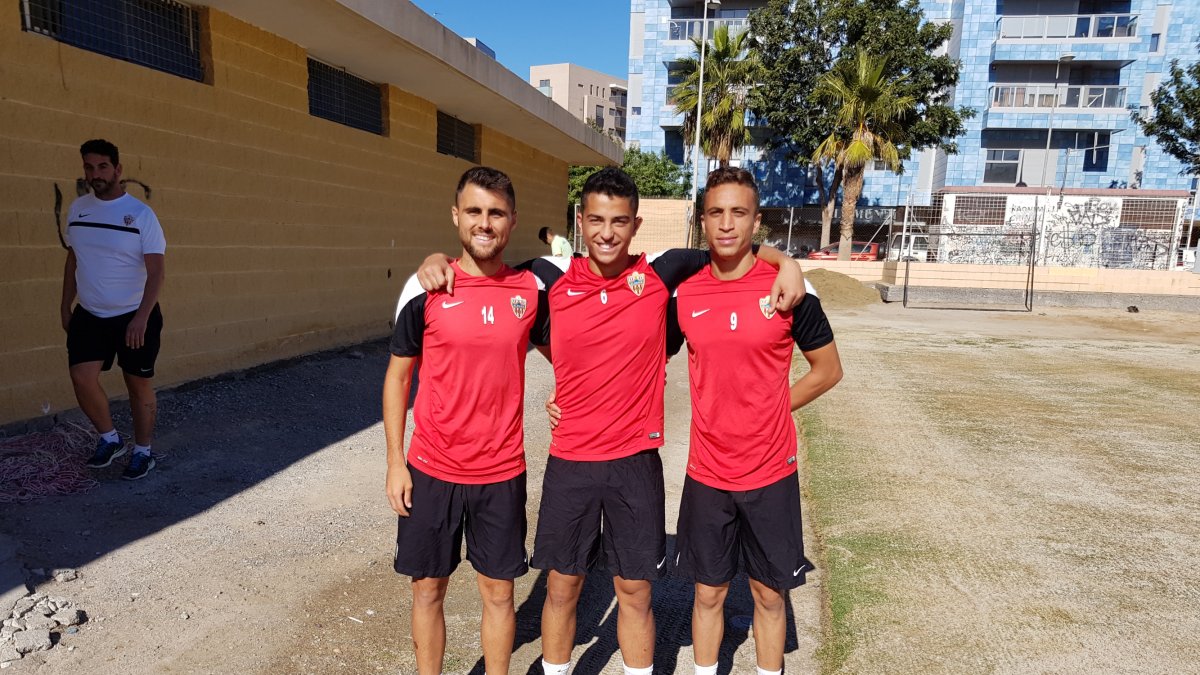 Javi Pérez, Igor Engonga y Sofián Chakla, capitanes del filial.