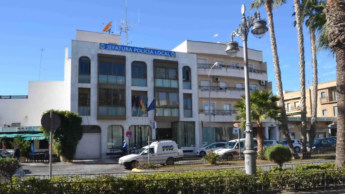 Jefatura de la Policía Local de Roquetas de Mar.