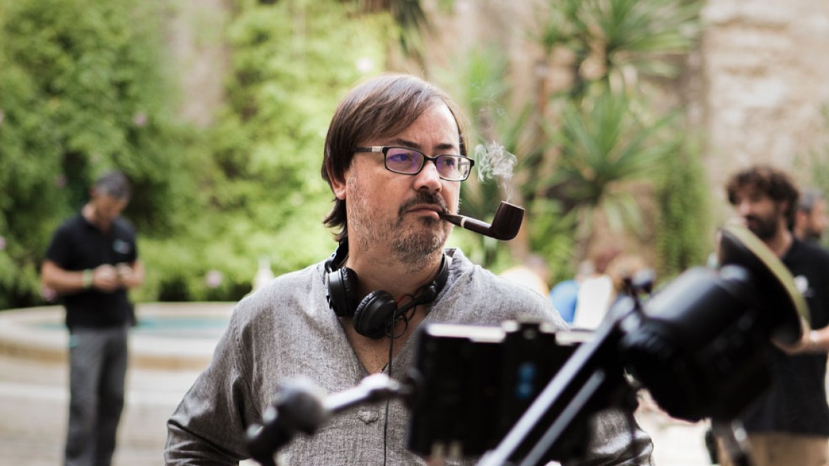 El cineasta Manuel Martín Cuenca, fotografiado durante uno de sus rodajes