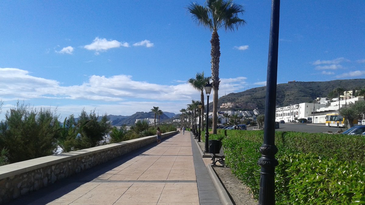Paseo marítimo de Mojácar estrenado el verano de 2016.