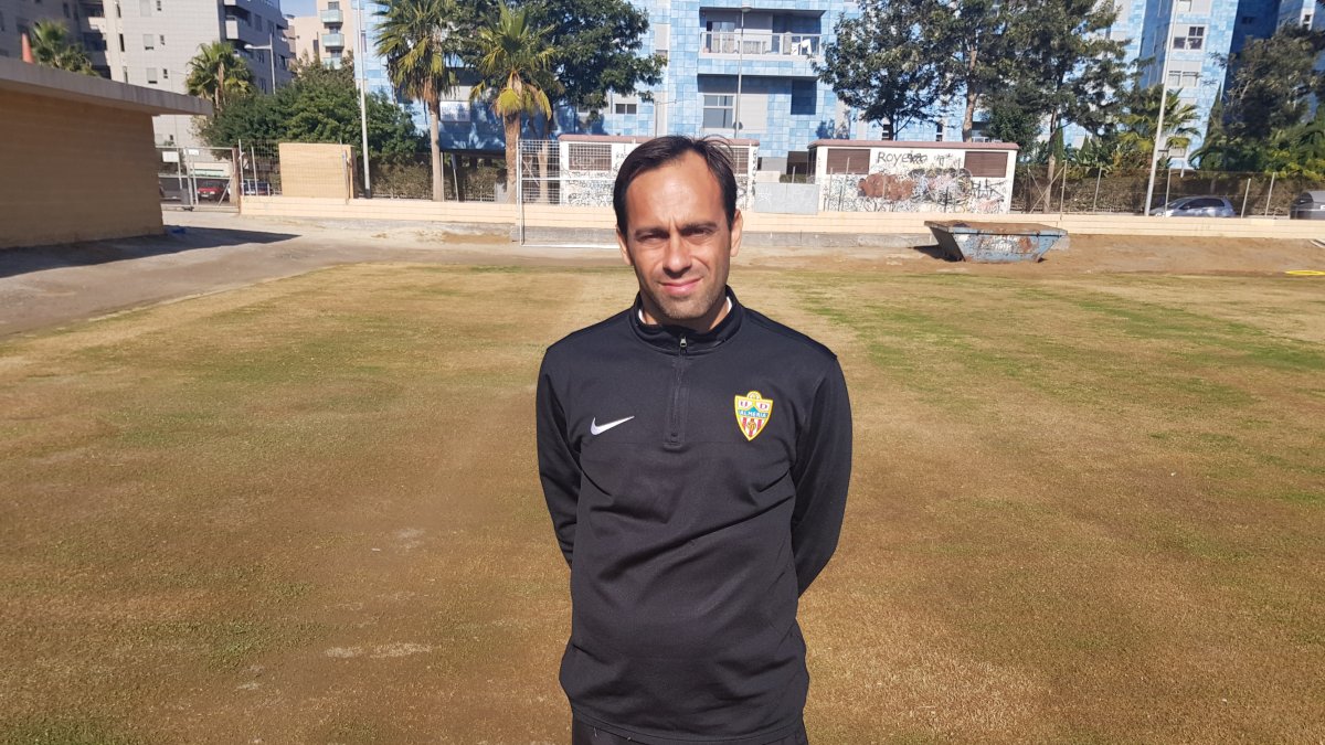 Fran Fernández en el campo de la Vega.
