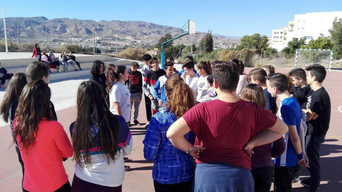 Los alumnos siempre pendientes.