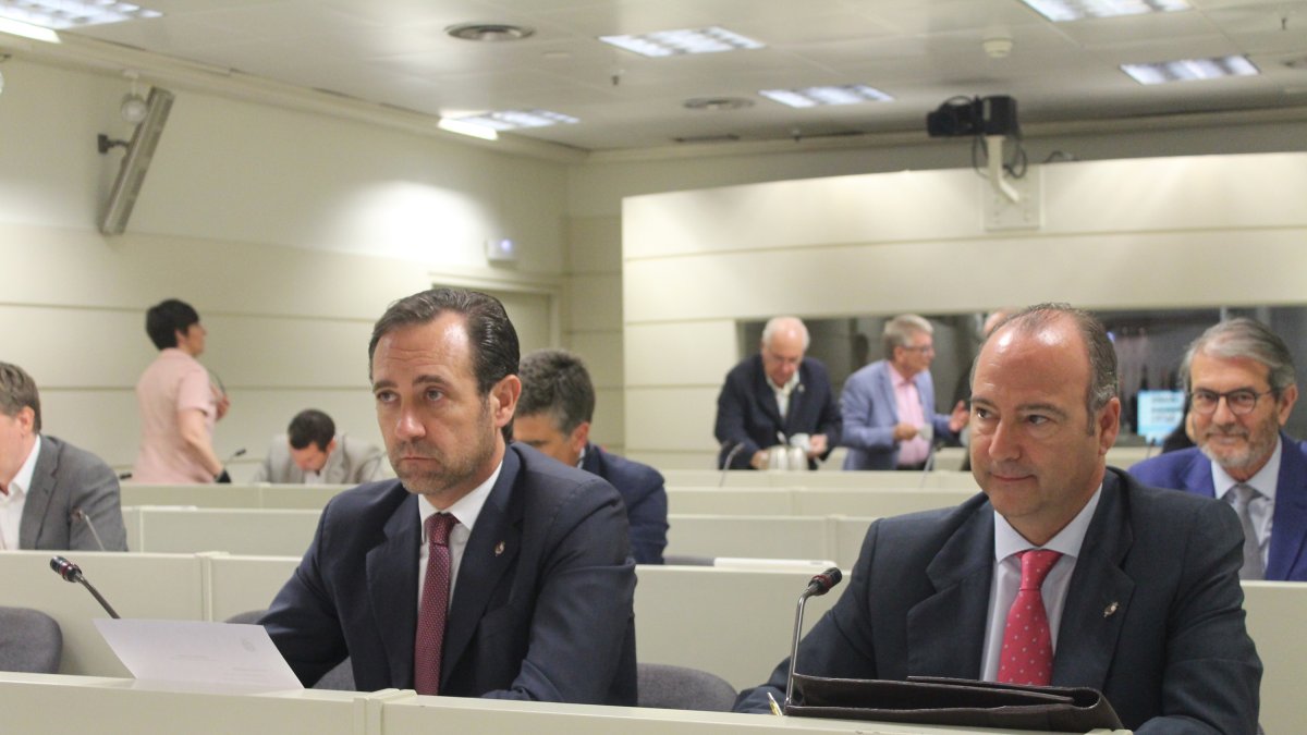 Luis Rogelio Rodríguez, a la derecha de la foto.