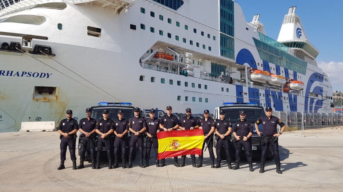 Policías nacionales de El Ejido en Cataluña