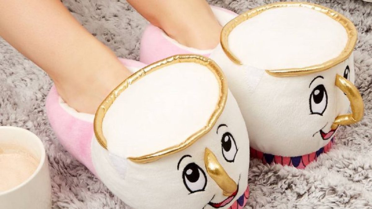 Las zapatillas de casa de Chip que ha lanzado Primark recientemente. / Primark