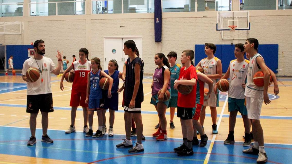 Los canteranos del CB mejorando su técnica.