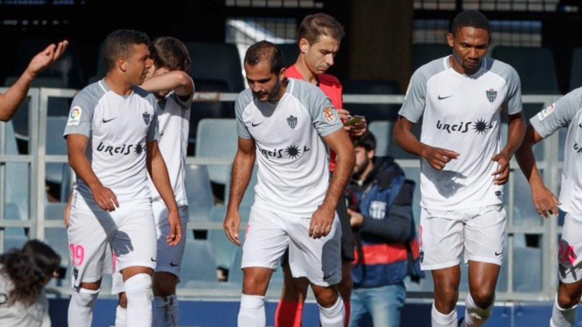 Verza se lesionó en la segunda mitad en el Mini Estadi.