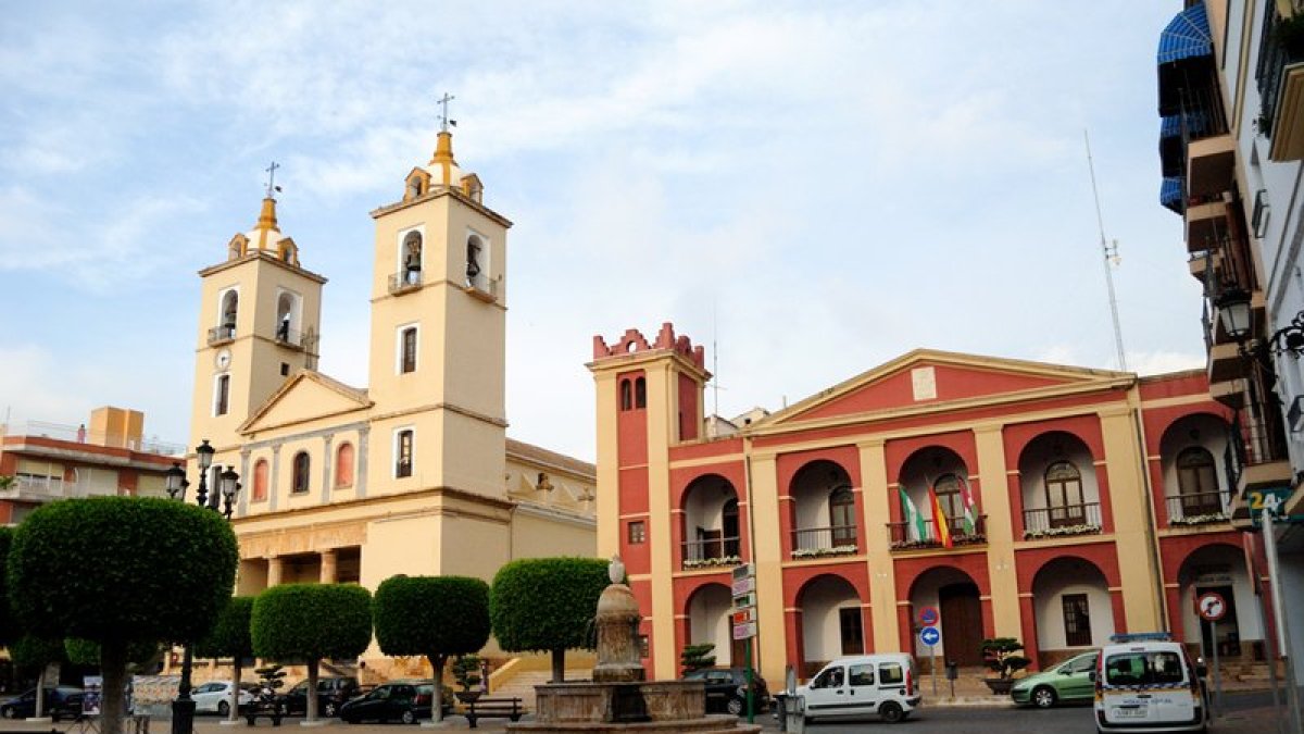 El Ayuntamiento  albergar actualmente la sede de la Policía Local.