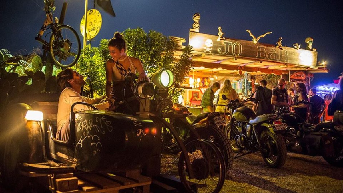 Imagen nocturna del Bar de Jo en la imagen que el propio establecimiento utiliza en su perfil de Facebook.