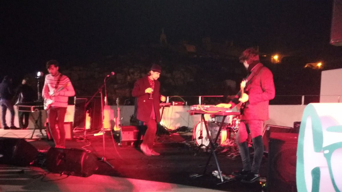 La banda almeriense Nixon, durante su actuación de esta tarde.