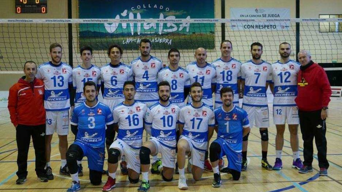 El Michelín Mintonette en formación.