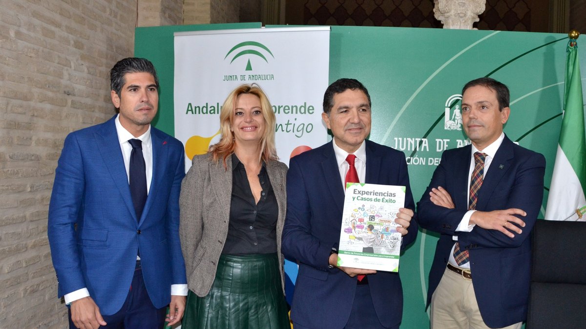 Presentación del banco de proyectos por Gaspar Llanes