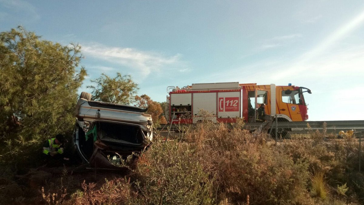Intervención de los Bomberos del Levante en el accidente.