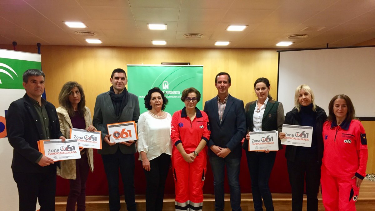 Entrega de los reconocimientos a las entidades cuyas instalaciones ya están cardioaseguradas.