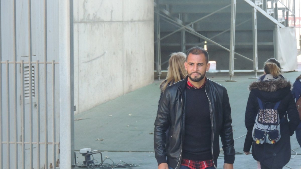 Nauzet saliendo este martes del Estadio de los Juegos Mediterráneos.