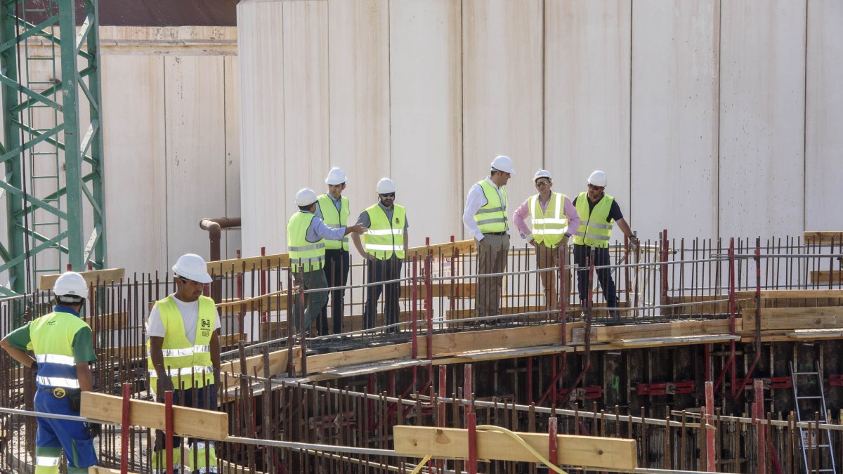 Visita a las obras del digestor de El Bobar